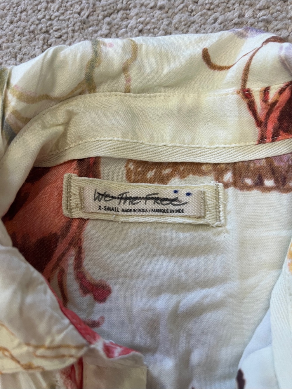 We The Free Nautical Coastal Lobster & Butterfly Print Button-Up Shirt Size XS - Picture 3 of 5